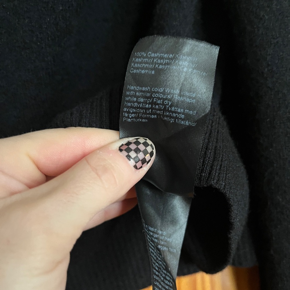 Classic Black Crew Neck Sweater - Picture 4 of 4
